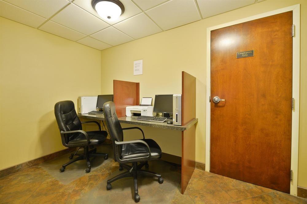 Best Western Plus La Porte Hotel & Conference Center Bagian luar foto