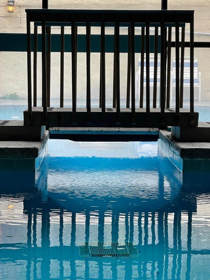 Best Western Plus La Porte Hotel & Conference Center Bagian luar foto