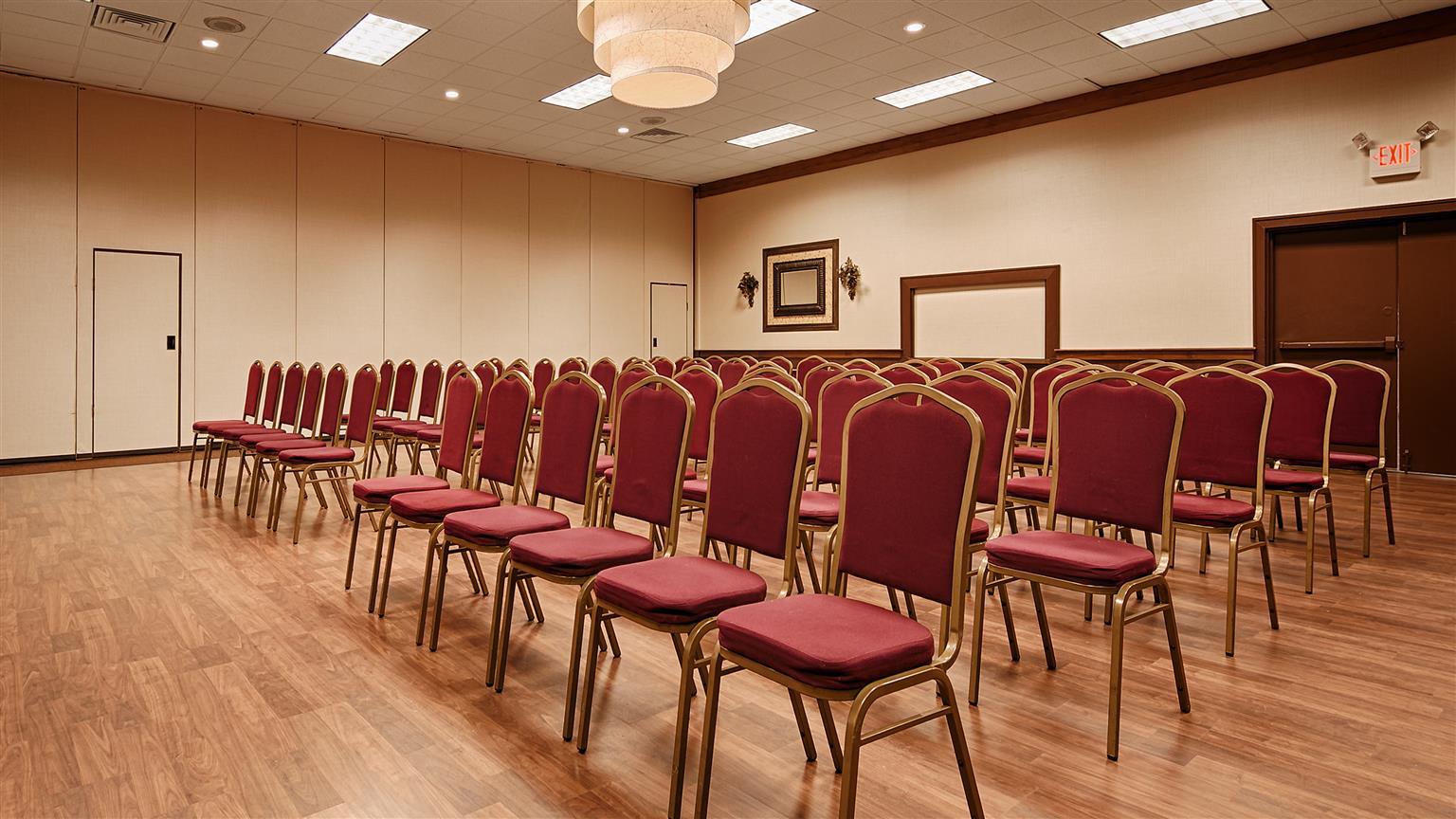 Best Western Plus La Porte Hotel & Conference Center Bagian luar foto